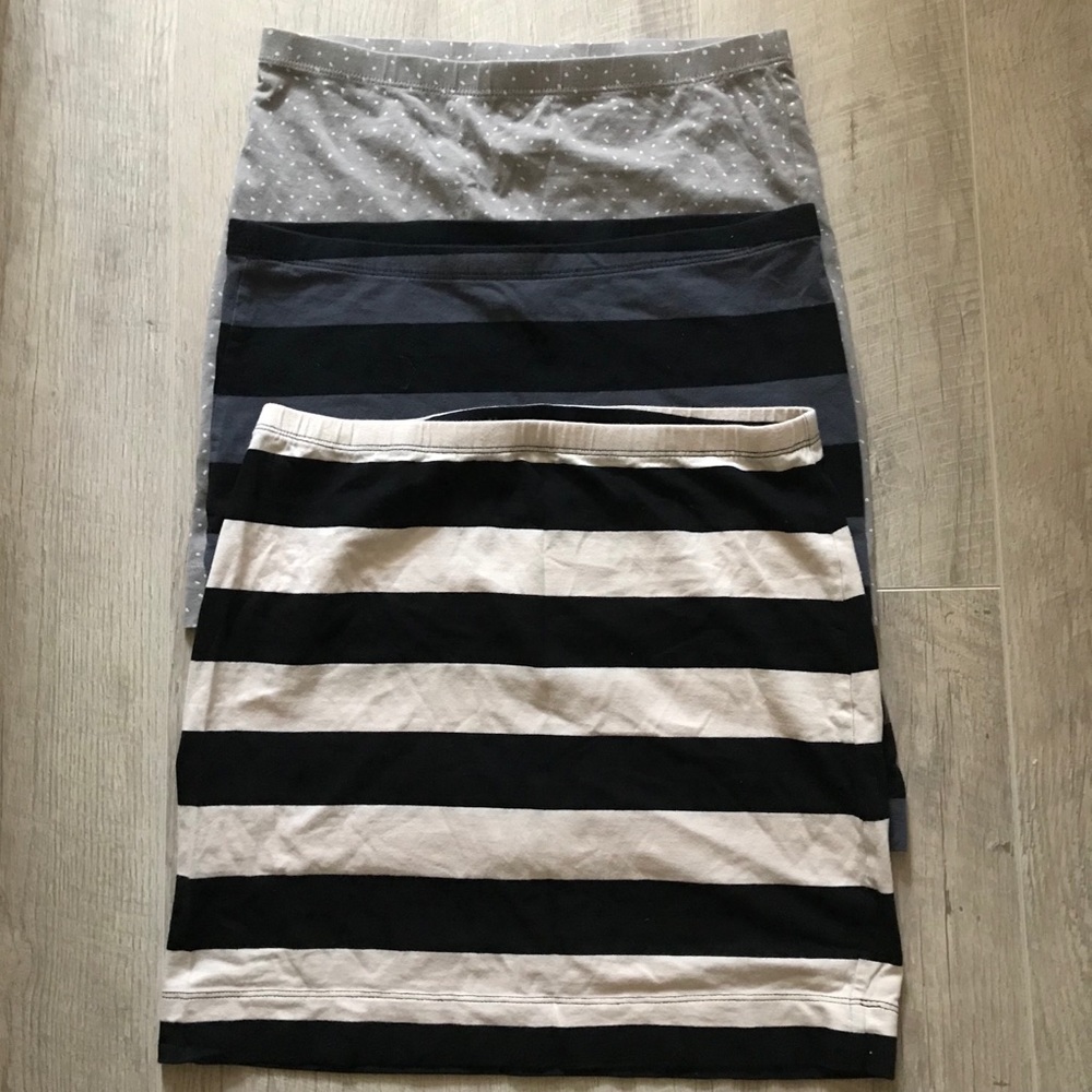 3 H&M basic mini skirts